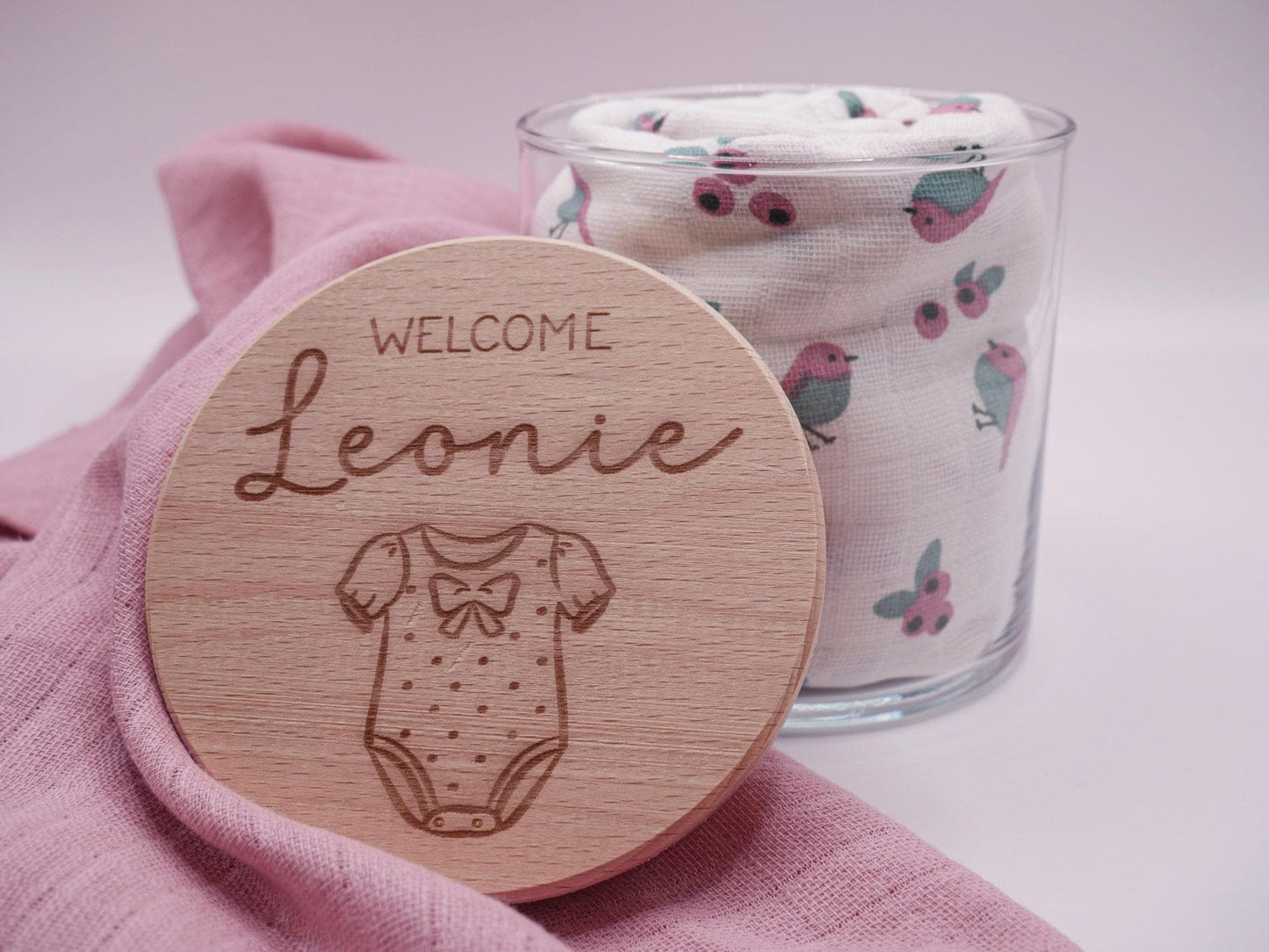 Geschenk zur Geburt personalisiert - Babygeschenk Starter Kit mit graviertem Namen, Geschenk zur Geburt, Taufe, Geburtstag, Windeltorte