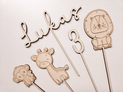 Cake Topper Löwe Giraffe Affe mit Namen und Alter zum Geburtstag personalisierbar aus Holz. Torten Dekoration perfekt als Geschenk
