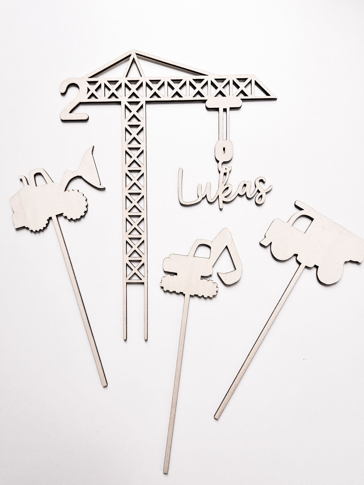 Cake Topper Kran mit Name und Alter aus Holz, personalisierte Torten Dekoration , personalisierbar mit Namen und Alter perfekt als Geschenk