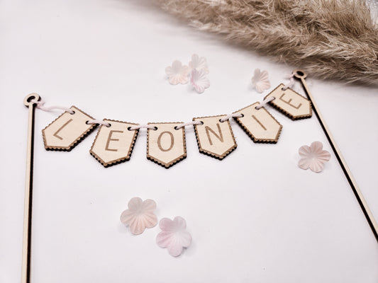 Personalisiertes Cake Topper-Wimpelset – individuelle Namensbuchstaben als gelaserte Wimpel-Elemente