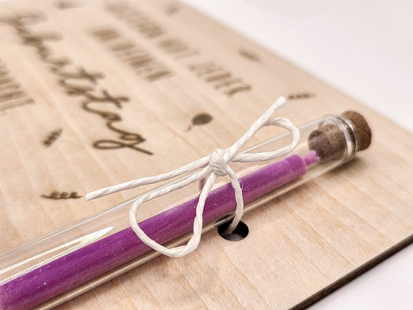 Holzkarte mit Gravur und Kerze – nachträgliche Geburtstagskarte aus Holz mit Spruch „Heute nur ich“, kleine Aufmerksamkeit zum Geburtstag