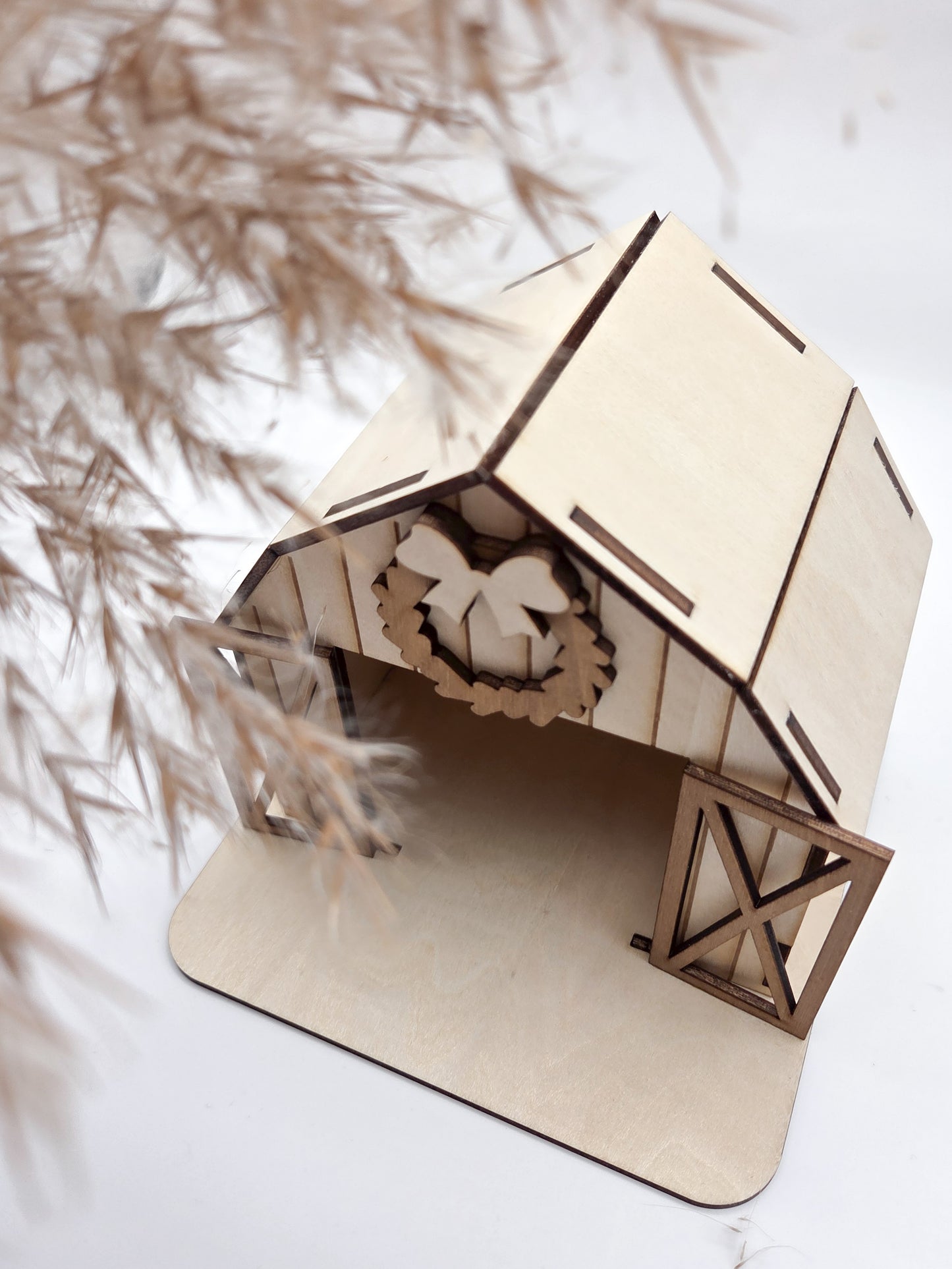 Rentierstall für den Weihnachtswichtel – liebevoller Holzbausatz