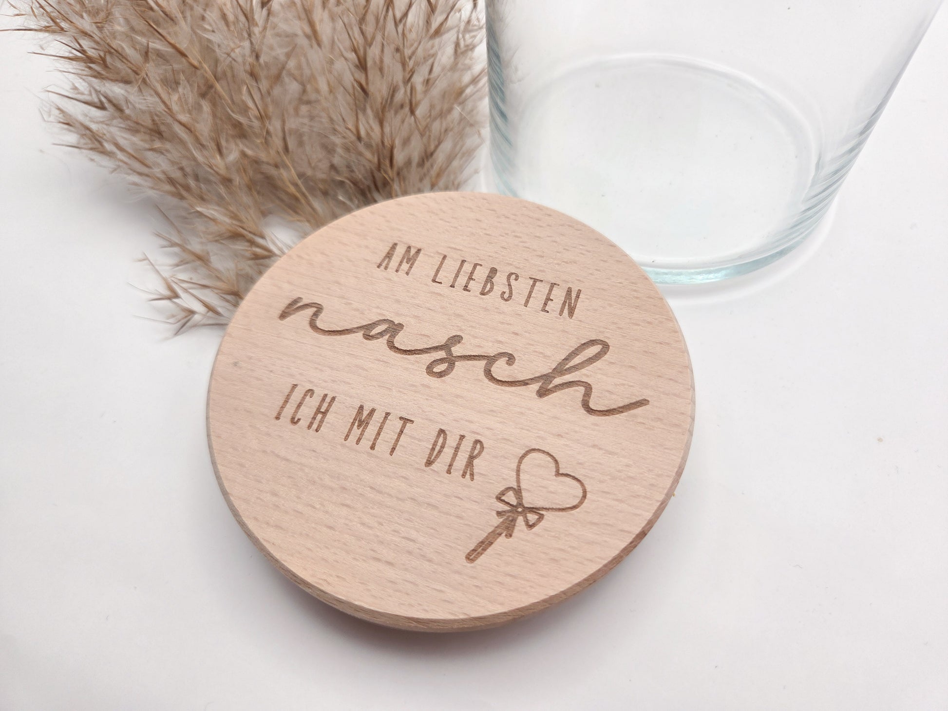 Minimalistisches Geschenkglas im Scandi-Stil mit Holzdeckel – personalisiertes Geschenk von Leo & Lu
