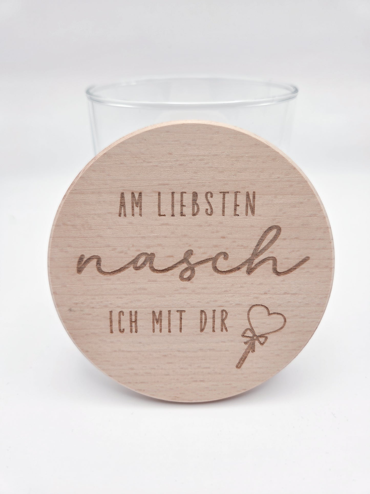 Personalisiertes Geschenkglas mit graviertem Holzdeckel als liebevolle Geschenkidee zum Valentinstag, Muttertag oder Vatertag