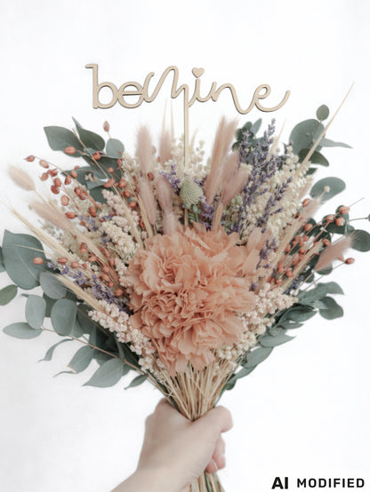 Blumenstraußstecker be mine aus Holz als romantischer Blumen Topper für Valentinstag Geschenk, Geschenk für Partner, Geschenk für Freundin oder Freund. Hochwertiger Blumenstecker aus Holz mit Schriftzug be mine und Herz, perfekt für Blumenstrauß, Trockenblumen, Vase oder Geschenkdekoration. Ideale Geschenkidee zum Valentinstag, Jahrestag, Hochzeit oder Verlobung. Moderner Boho und Scandi Stil, handgemacht, natürlich, zeitlos, liebevolle Holz Deko von Leo & Lu.