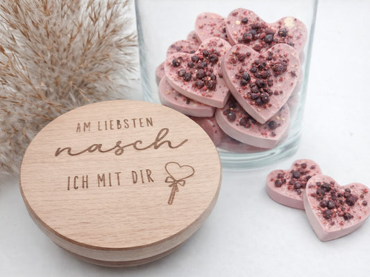 Personalisiertes Geschenkglas mit graviertem Holzdeckel als liebevolle Geschenkidee zum Valentinstag, Muttertag oder Vatertag