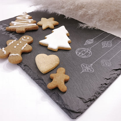 Schieferplatte mit Gravur „Frohe Weihnachten“ und Weihnachtsornamenten, 30×20 cm – Weihnachtsdeko aus Schiefer.