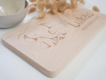 Brettchen personalisiertes Geschenk als Geburtstagsgeschenk, zur Taufe, zum ersten Geburtstag oder als Schneidebrett und Dekoelement
