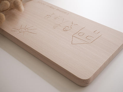 Frühstücksbrett mit Kinderzeichnung als personalisiertes Geschenk zum Vatertag, Muttertag oder für Oma und Opa, liebevolle Erinnerung