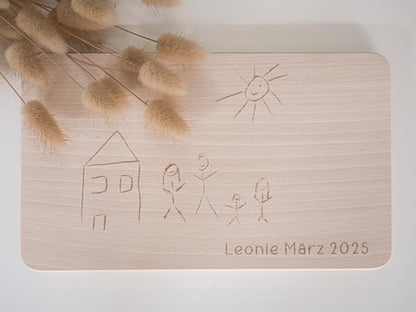 Frühstücksbrett mit Kinderzeichnung als personalisiertes Geschenk zum Vatertag, Muttertag oder für Oma und Opa, liebevolle Erinnerung