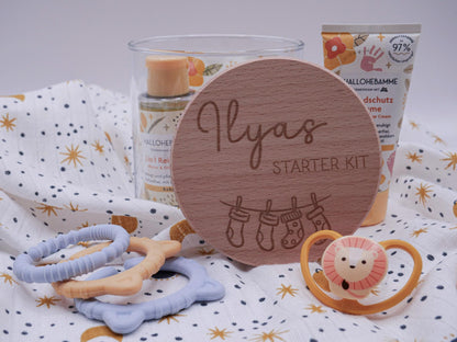 Geschenk zur Geburt personalisiert - Babygeschenk Starter Kit mit graviertem Namen, Geschenk zur Geburt, Taufe, Geburtstag, Windeltorte