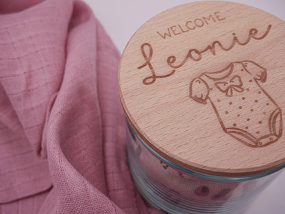 Geschenk zur Geburt personalisiert - Babygeschenk Starter Kit mit graviertem Namen, Geschenk zur Geburt, Taufe, Geburtstag, Windeltorte