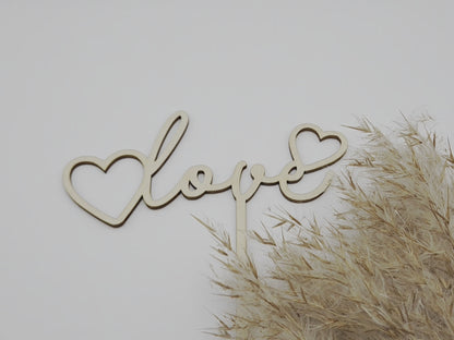 Blumenstrauß-Stecker „love“ aus Holz mit Herz, hochwertiger Blumen Topper Holz für Trockenblumen und frische Blumensträuße, moderne Blumendeko aus Holz im Scandi Stil, minimalistische Blumenstrauß Deko für Valentinstag, Hochzeit, Verlobung, Jahrestag und Muttertag, liebevolle Geschenkidee für Herzensmenschen, Holz Blumenstecker handgefertigt, nachhaltige Holzdeko, Blumen Geschenk mit Herz, dekorativer Blumen Topper von Leo&Lu